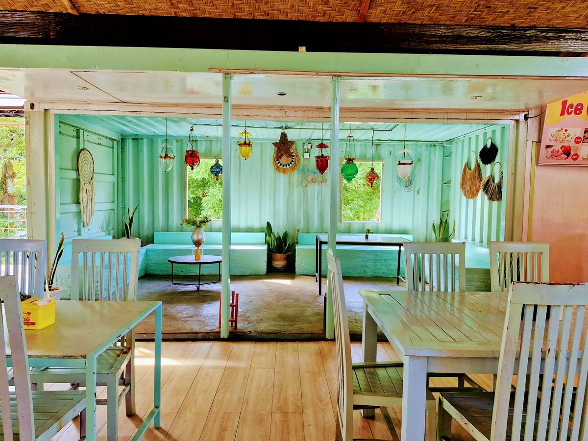 Containers Hostel shisha lounge